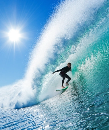 GLISSE SUR VAGUES PUISSANTES